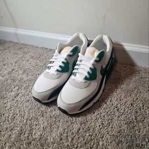 Brand New Air Max 90
